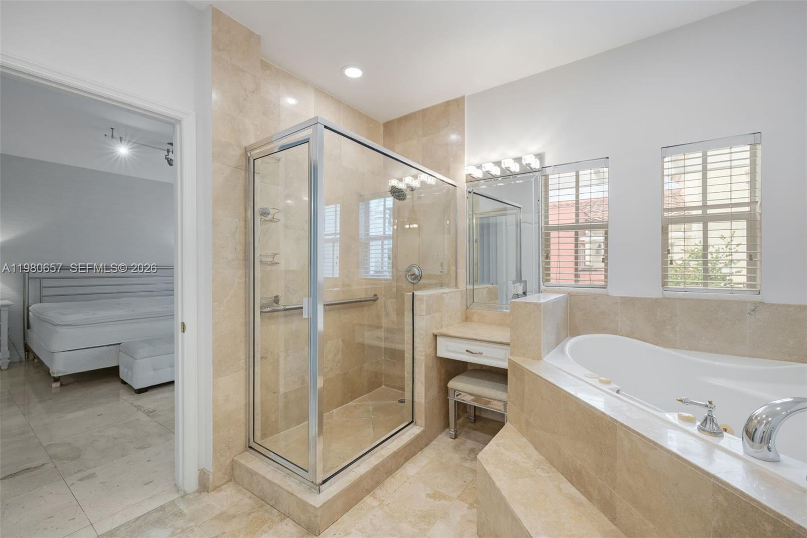 Photo of 18450 30th place  (18450), Aventura, Florida, 33160 - 