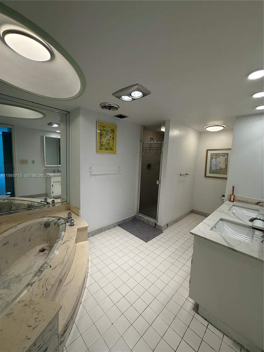 Photo of 1865 Ocean Dr  #15C, Hallandale Beach, Florida, 33009 - 