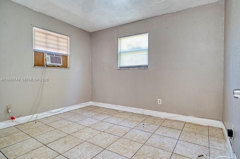   /  2446 sq. ft. $ 2026-03-11 0 foto