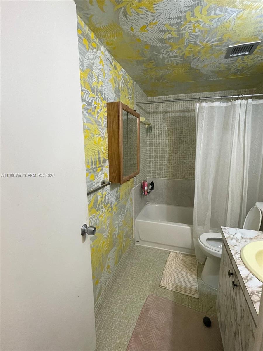 Photo of 3161 Ocean Dr  #306, Hallandale Beach, Florida, 33009 - 