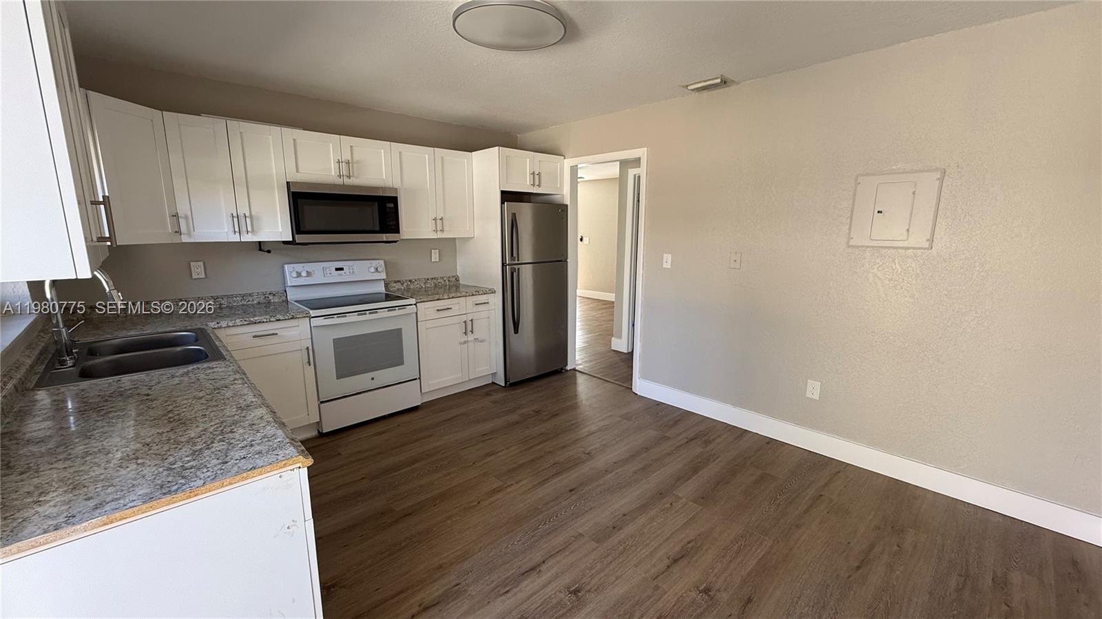 Ver detalles / 3208 sq. ft. $ 2026-03-11 0 foto