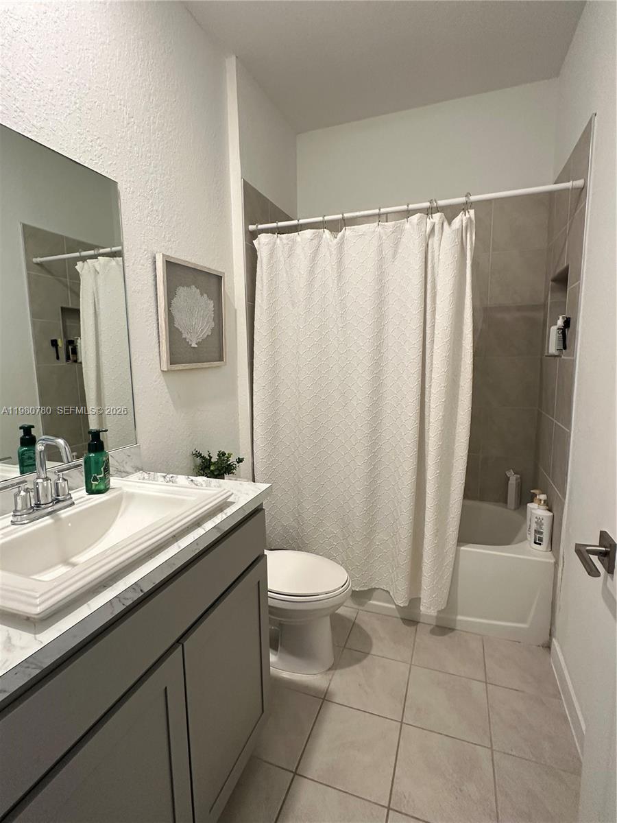 Подробнее 497 4 / 3 1700 кв.футов $ 2026-03-11 0 Фото