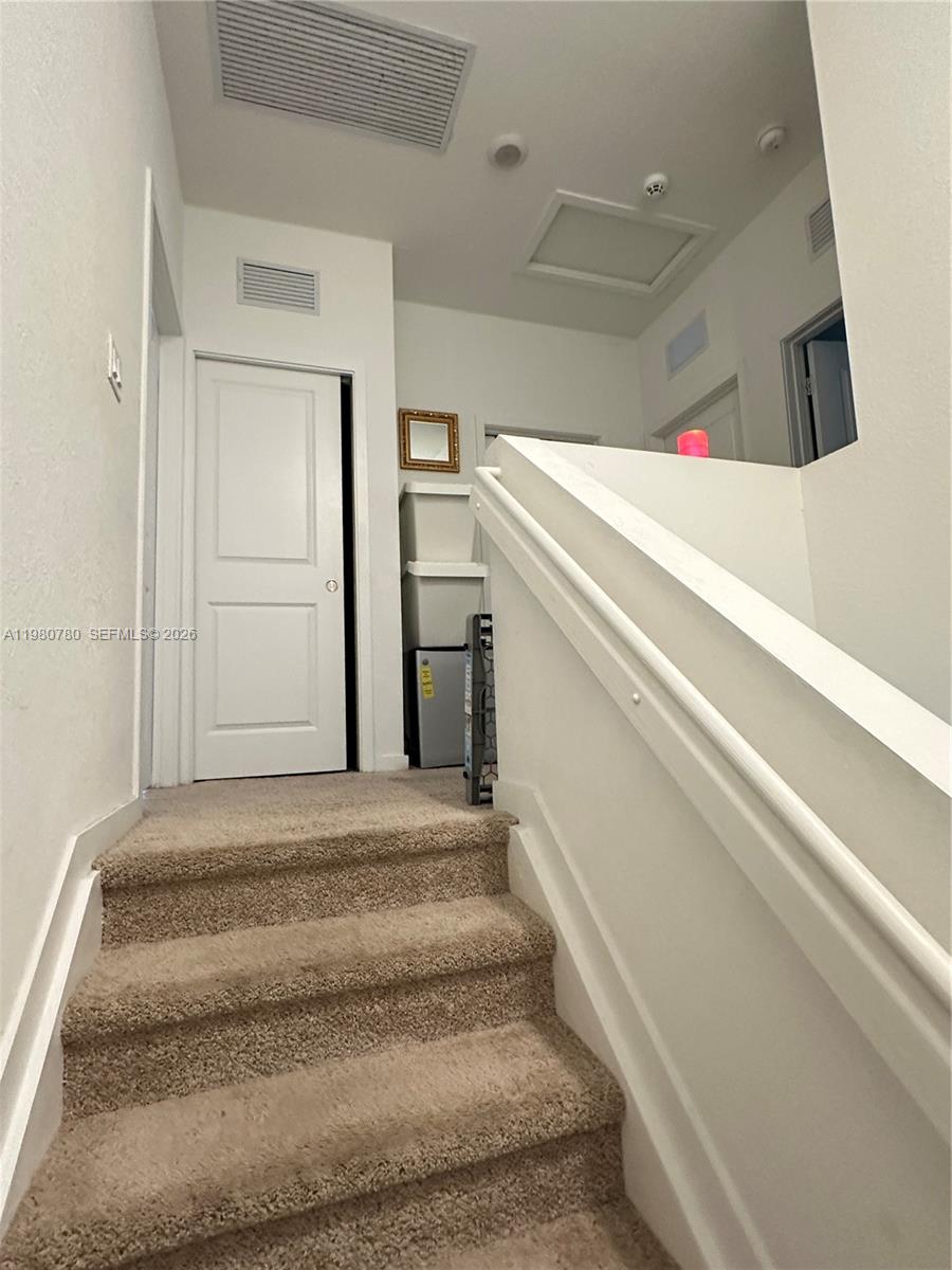 Подробнее 497 4 / 3 1700 кв.футов $ 2026-03-11 0 Фото