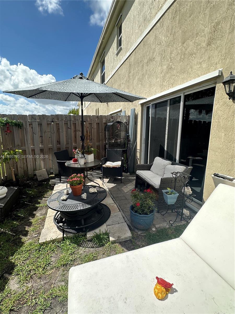 Подробнее 497 4 / 3 1700 кв.футов $ 2026-03-11 0 Фото