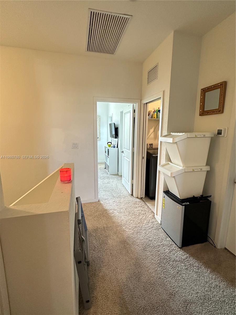 Подробнее 497 4 / 3 1700 кв.футов $ 2026-03-11 0 Фото