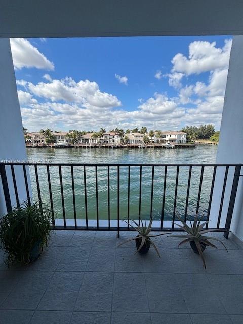 Photo of 1400 Ocean Dr  #304, Hollywood, Florida, 33019 - 