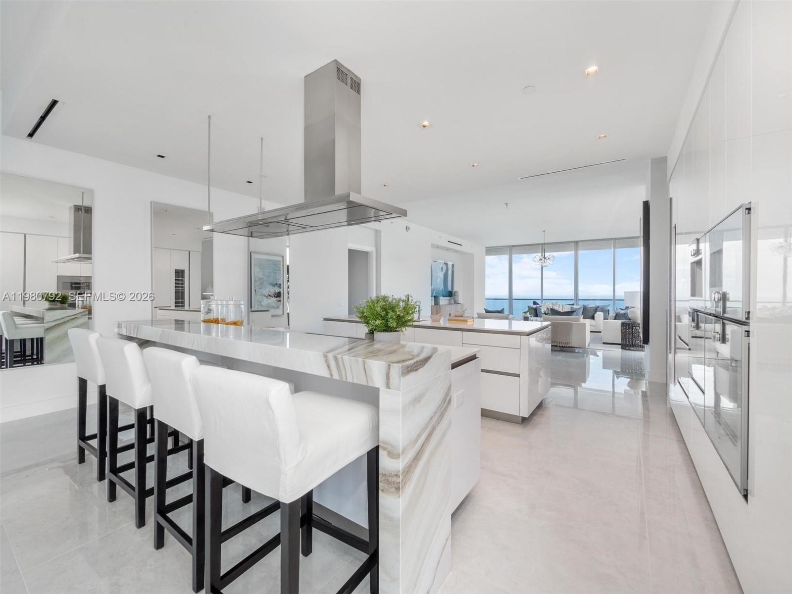 4304 4 / 6 3252 sq. ft. $ 2026-03-11 0 Photo