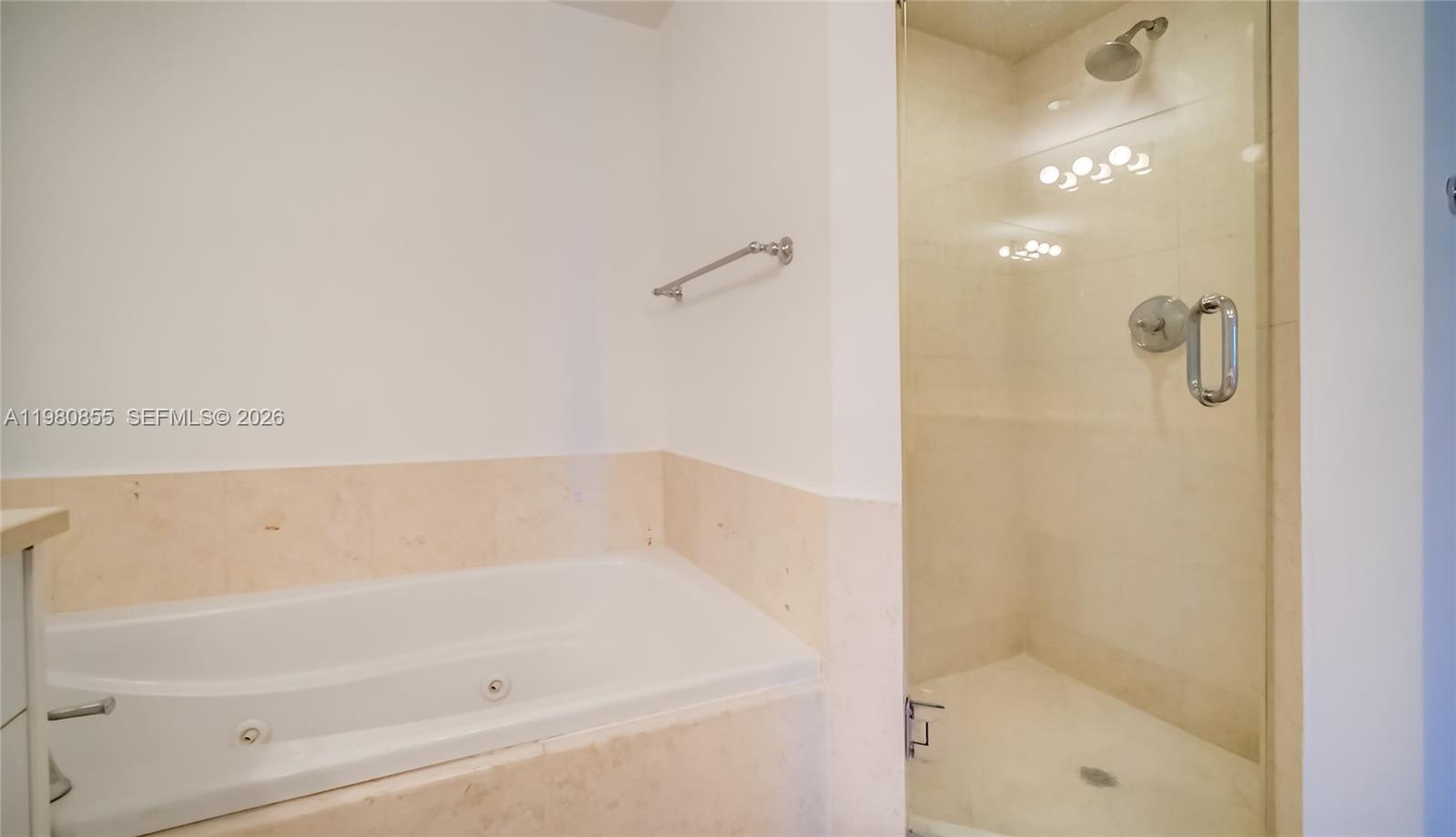 Photo of 20000 Country Club Dr  #512, Aventura, Florida, 33180 - Master bathroom.