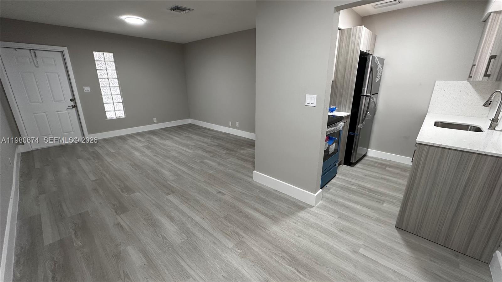   /  3345 кв.футов $ 2026-03-11 0 Фото