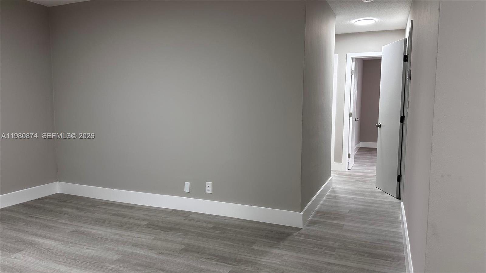   /  3345 кв.футов $ 2026-03-11 0 Фото