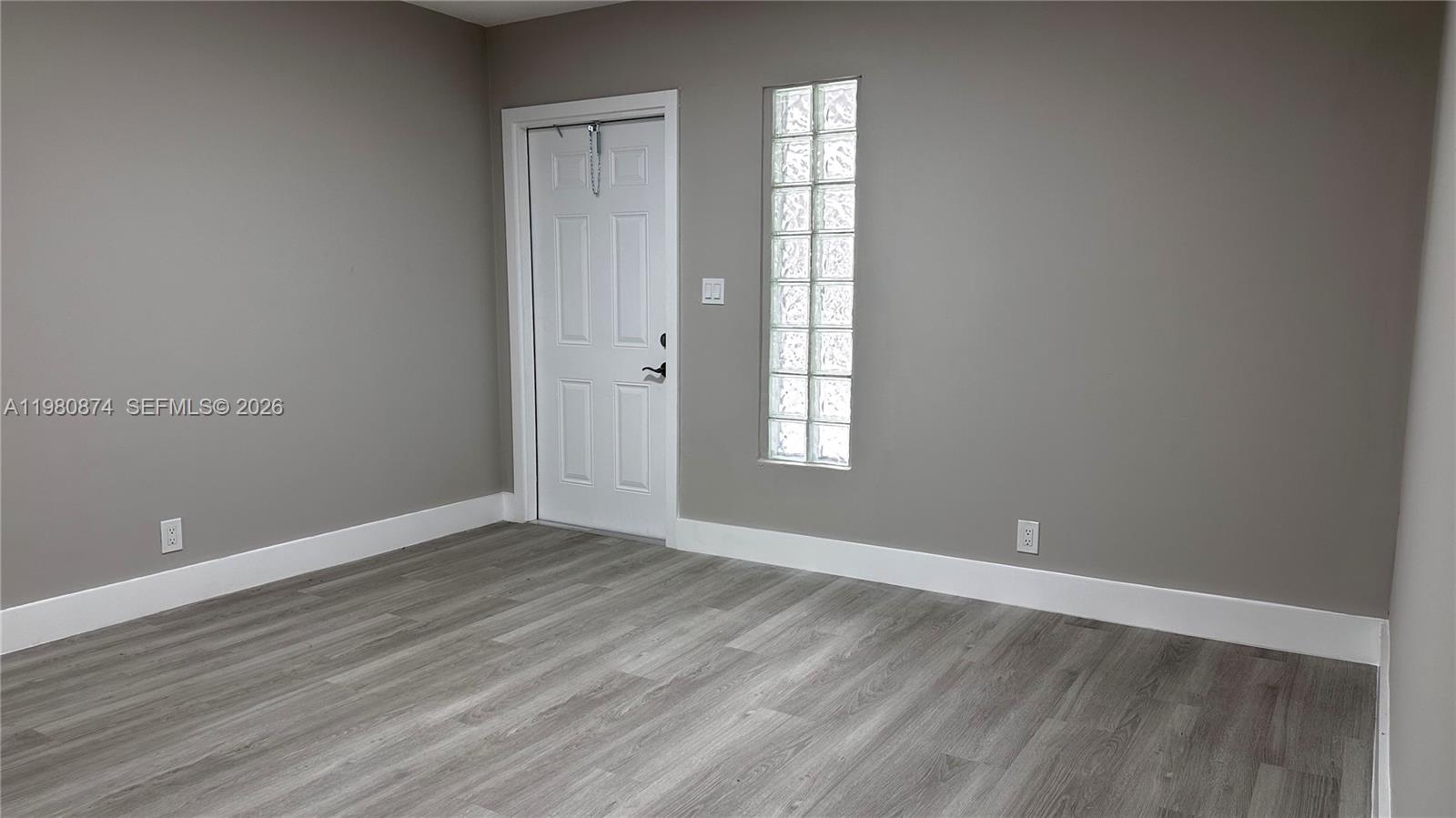   /  3345 кв.футов $ 2026-03-11 0 Фото