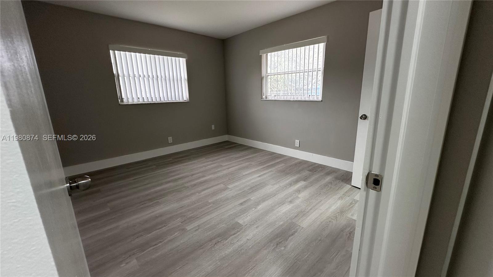   /  3345 кв.футов $ 2026-03-11 0 Фото