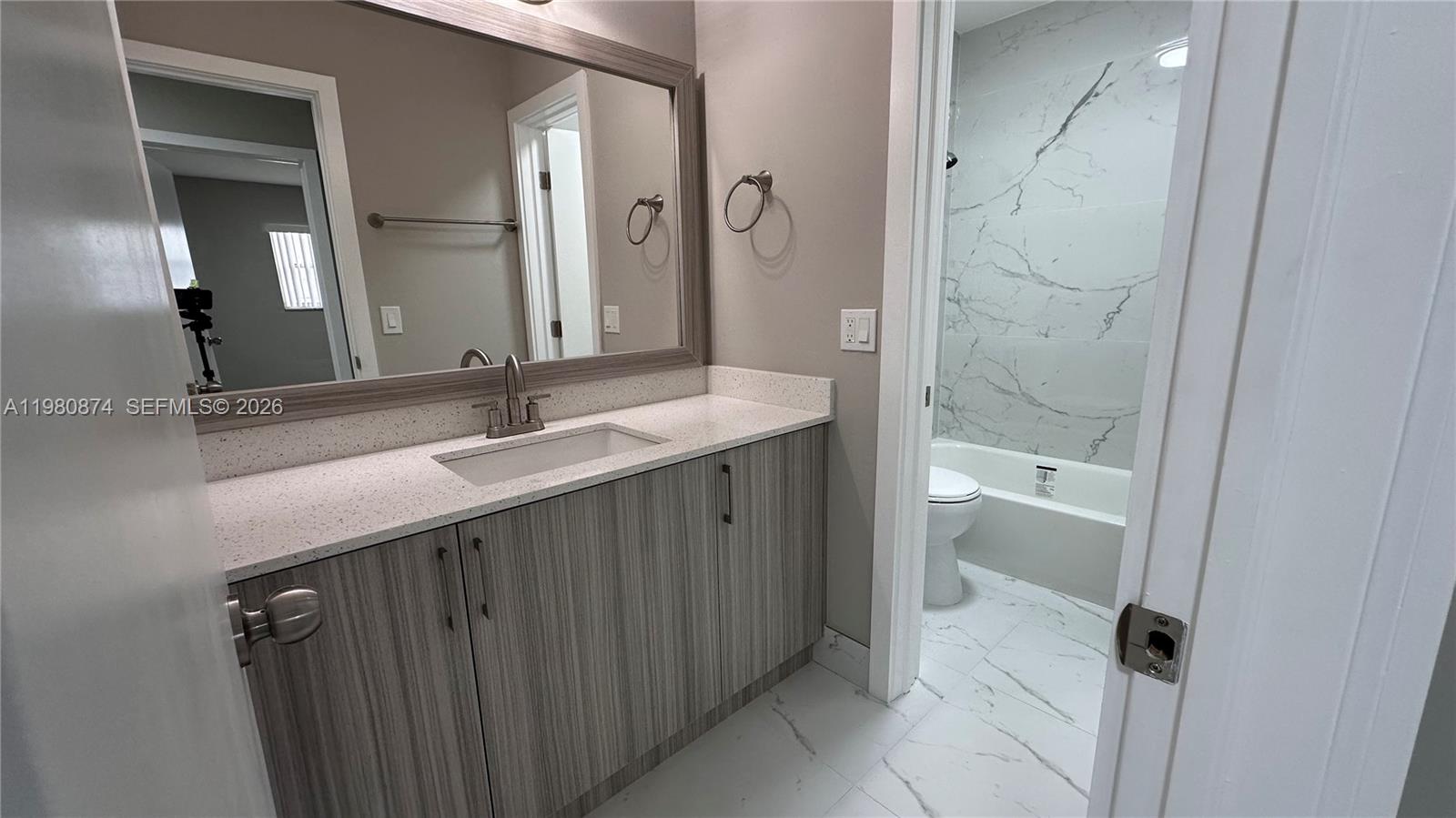   /  3345 кв.футов $ 2026-03-11 0 Фото