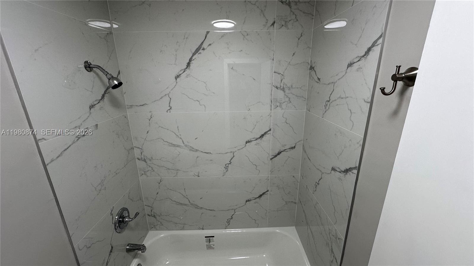   /  3345 кв.футов $ 2026-03-11 0 Фото