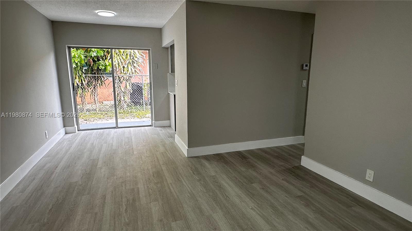   /  3345 кв.футов $ 2026-03-11 0 Фото