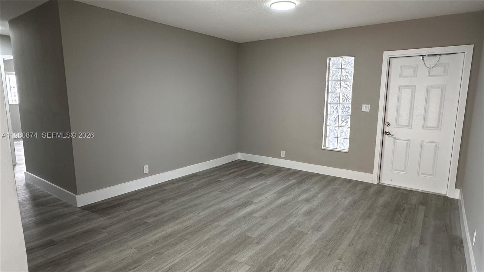   /  3345 кв.футов $ 2026-03-11 0 Фото