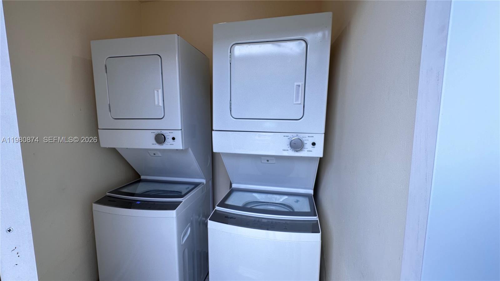   /  3345 кв.футов $ 2026-03-11 0 Фото