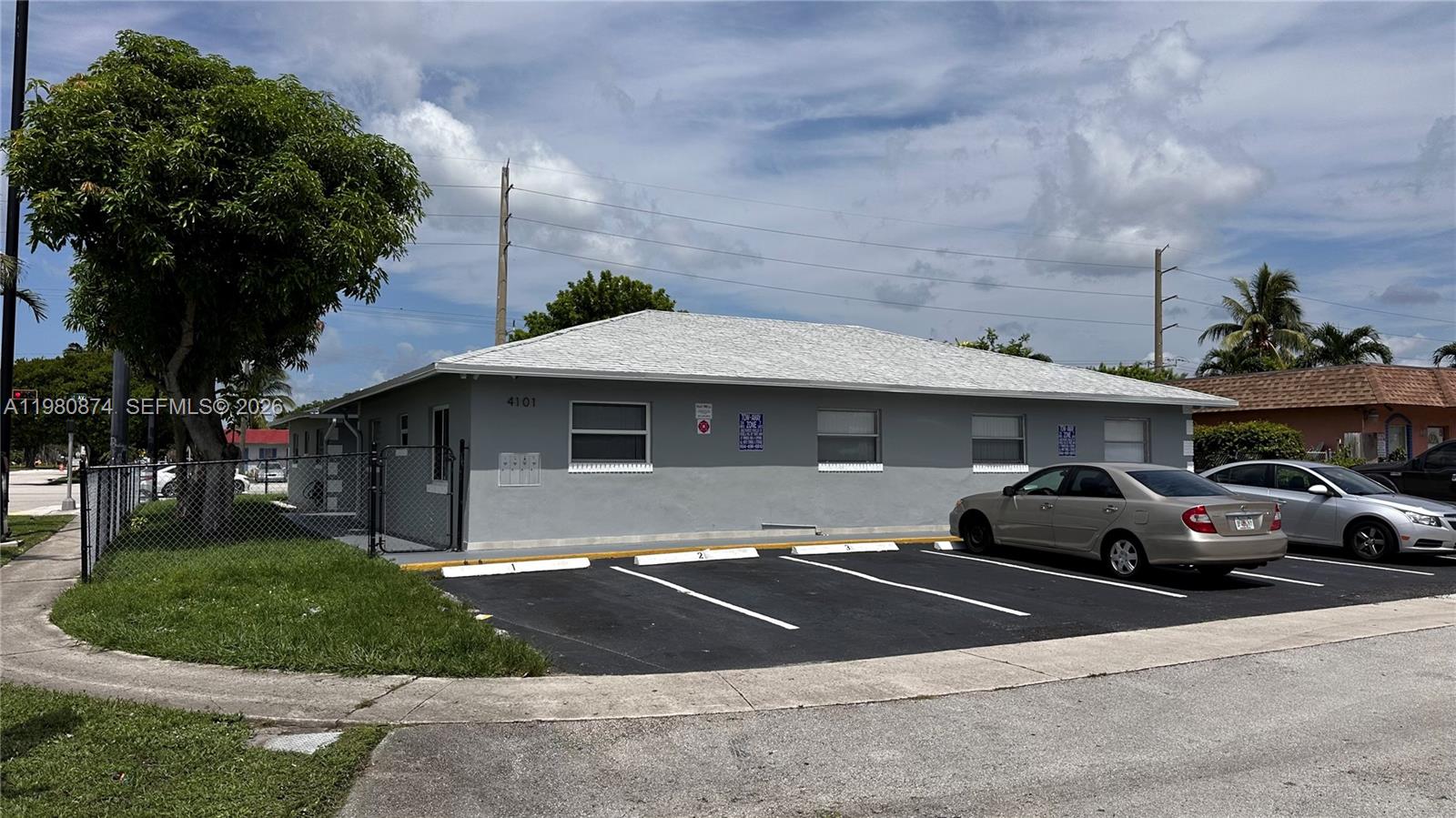   /  3345 кв.футов $ 2026-03-11 0 Фото