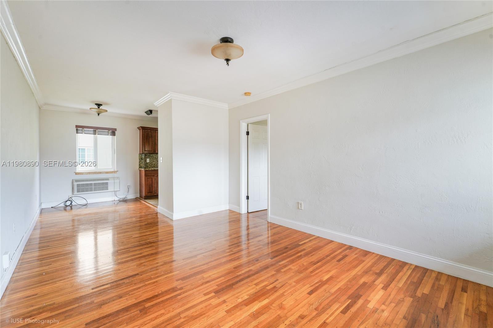   /   sq. ft. $ 2026-03-11 0 foto