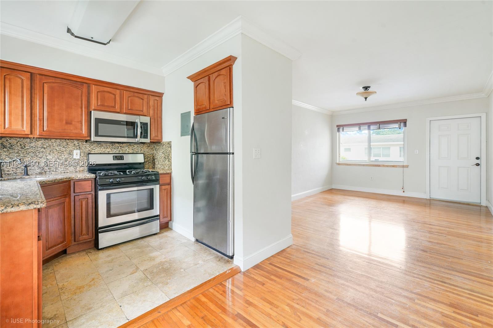   /   sq. ft. $ 2026-03-11 0 foto