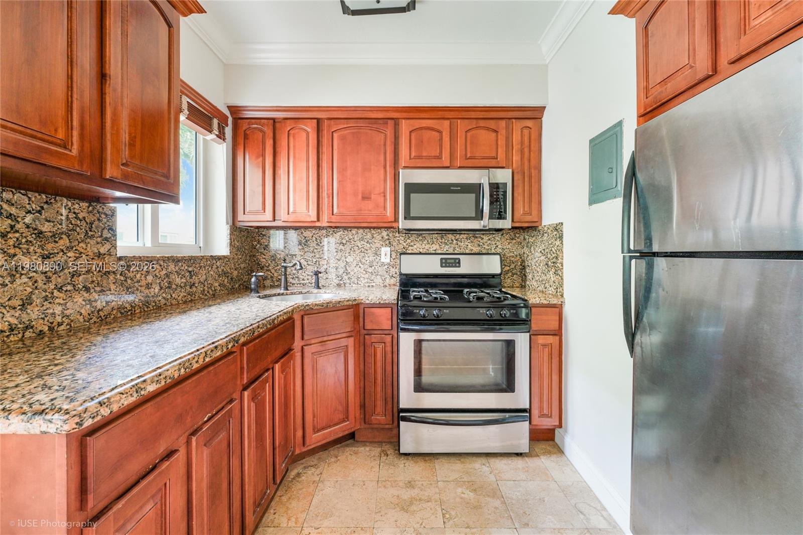   /   sq. ft. $ 2026-03-11 0 foto