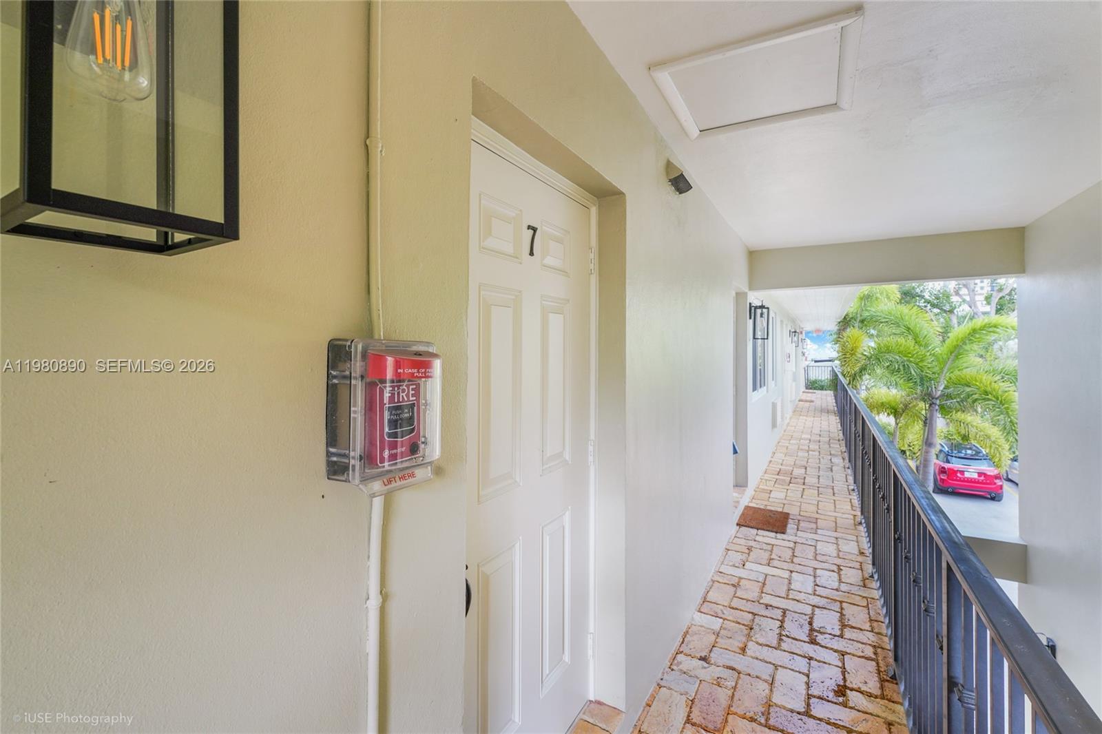   /   sq. ft. $ 2026-03-11 0 foto