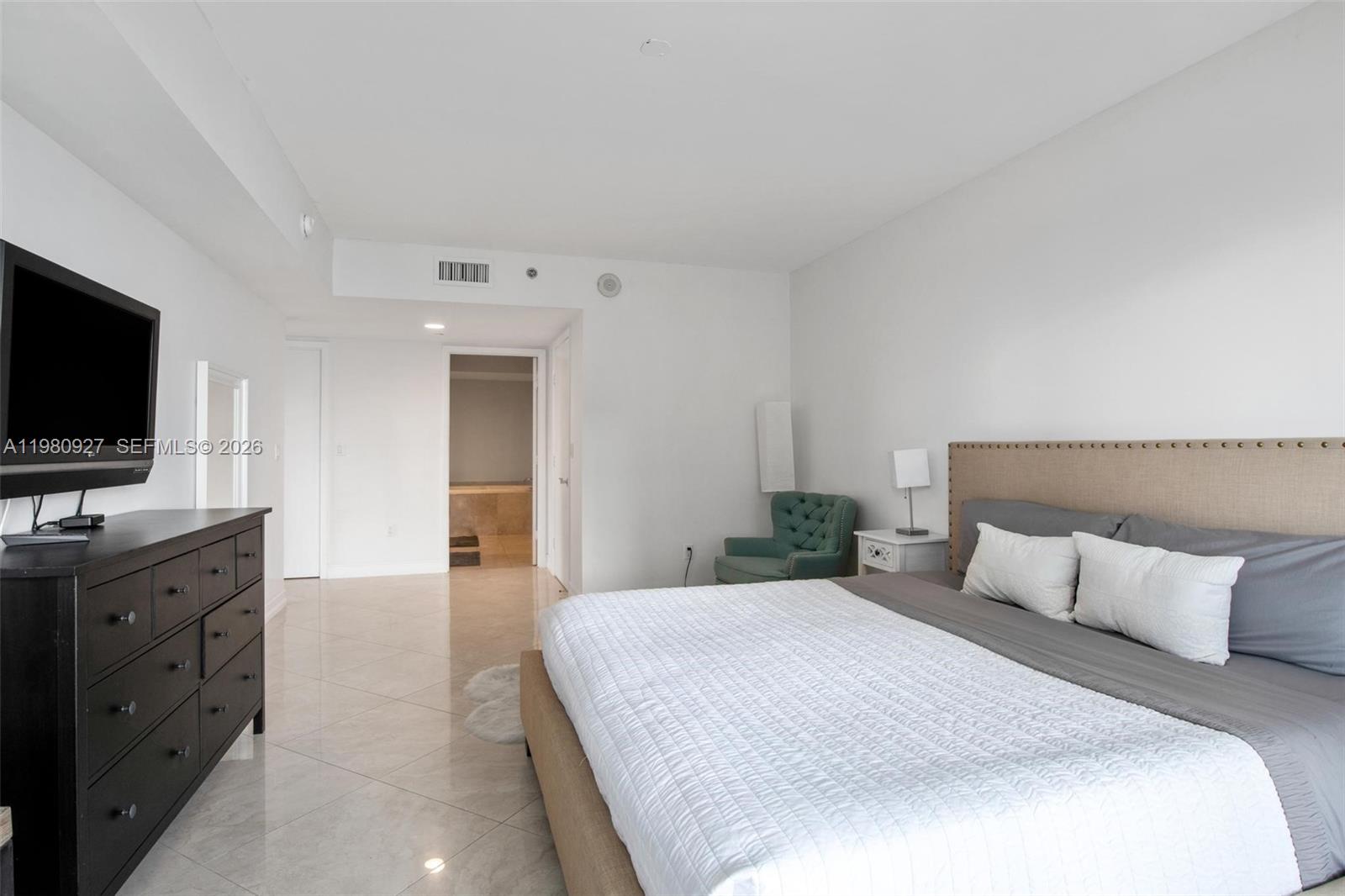 1406 2 / 2 1458 sq. ft. $ 2026-03-11 0 foto