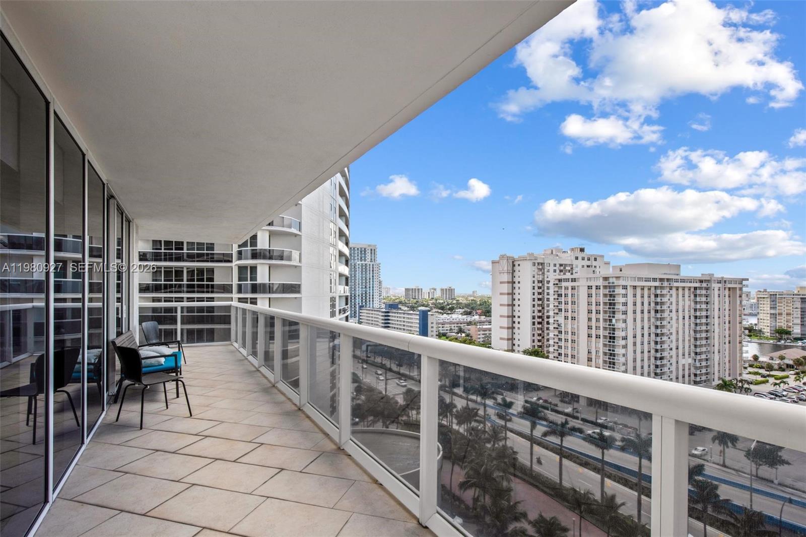 1406 2 / 2 1458 sq. ft. $ 2026-03-11 0 foto