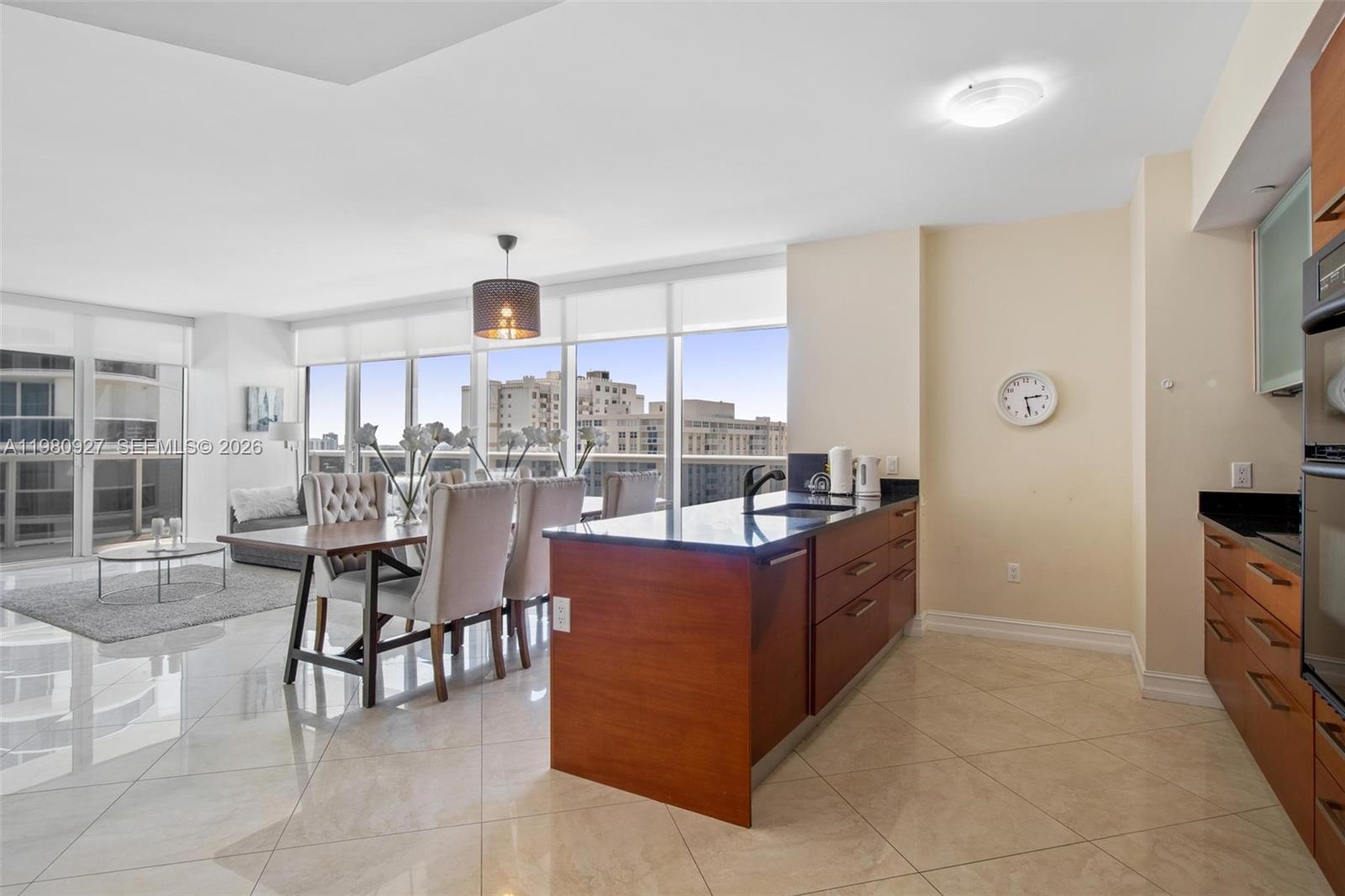 1406 2 / 2 1458 sq. ft. $ 2026-03-11 0 foto