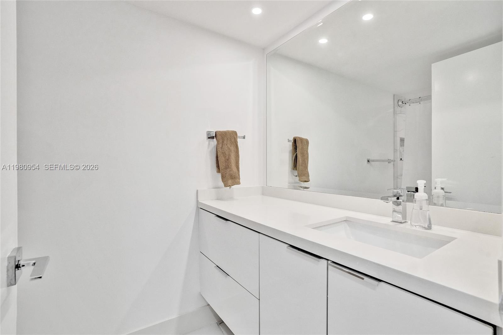 Photo of 1201 Ocean Dr  #1407S, Hollywood, Florida, 33019 - 