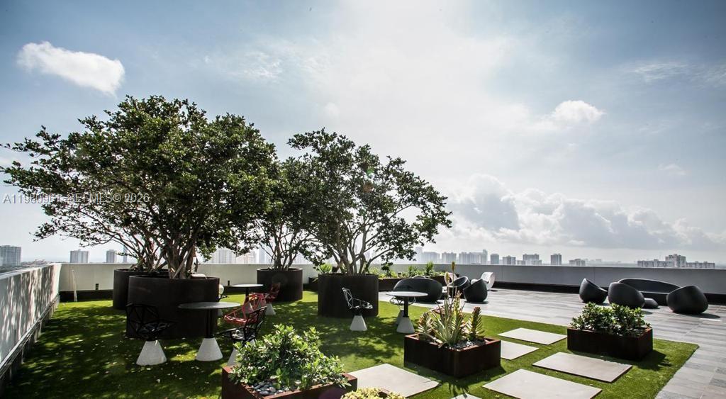 Подробнее 610 / кв.футов $ 2026-03-11 0 Фото