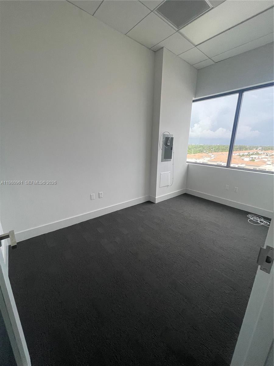 Подробнее 610 / кв.футов $ 2026-03-11 0 Фото