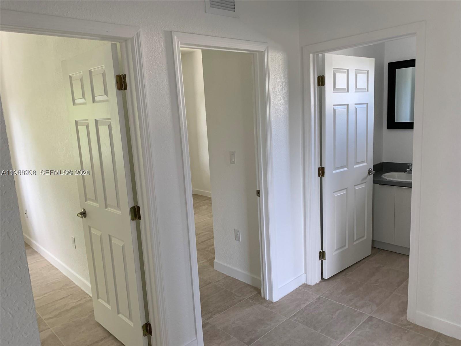   /  4179 sq. ft. $ 2026-03-11 0 foto