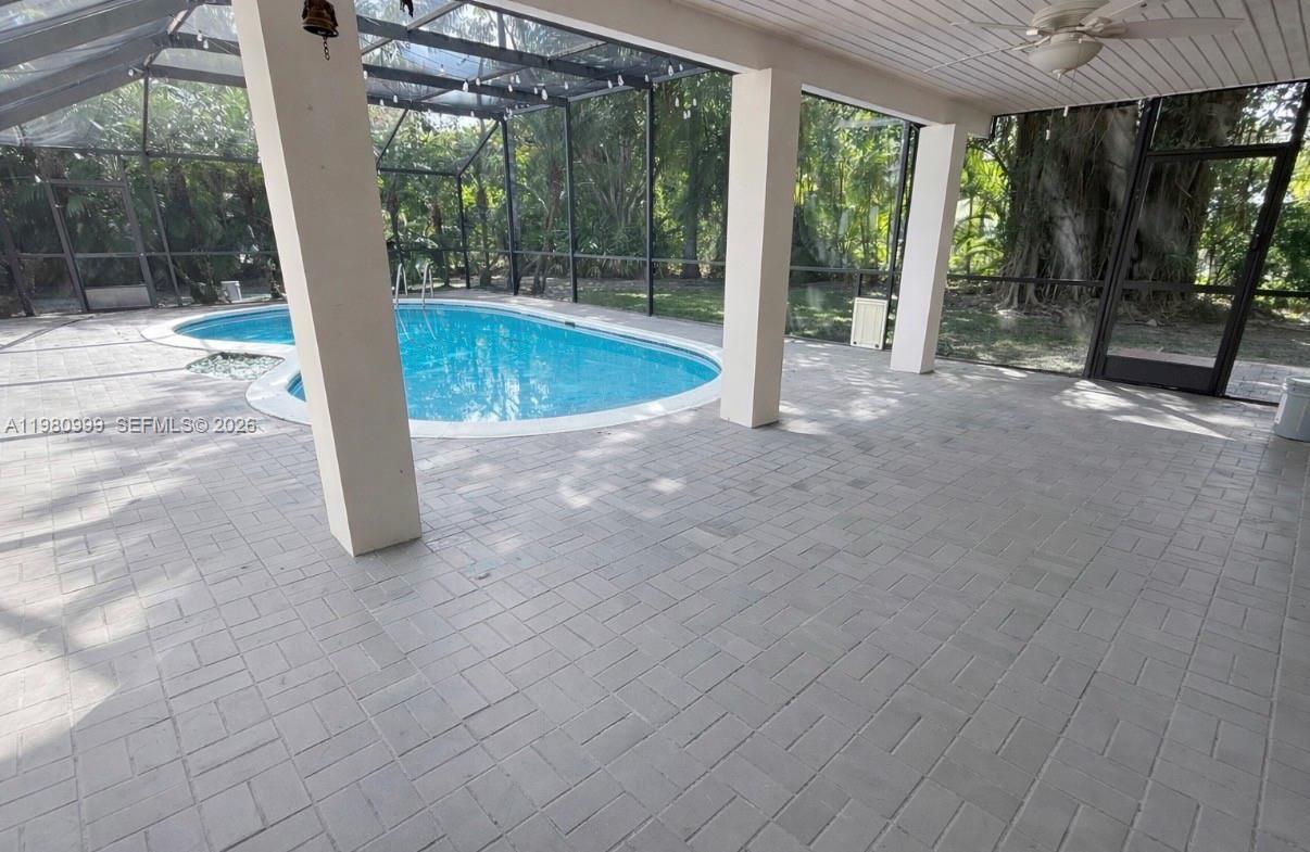 11890 3 / 2 2247 sq. ft. $ 2026-03-11 0 foto