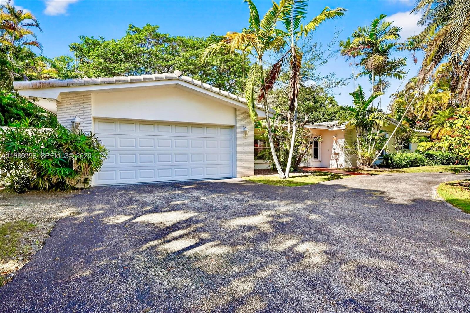 11890 3 / 2 2247 sq. ft. $ 2026-03-11 0 foto