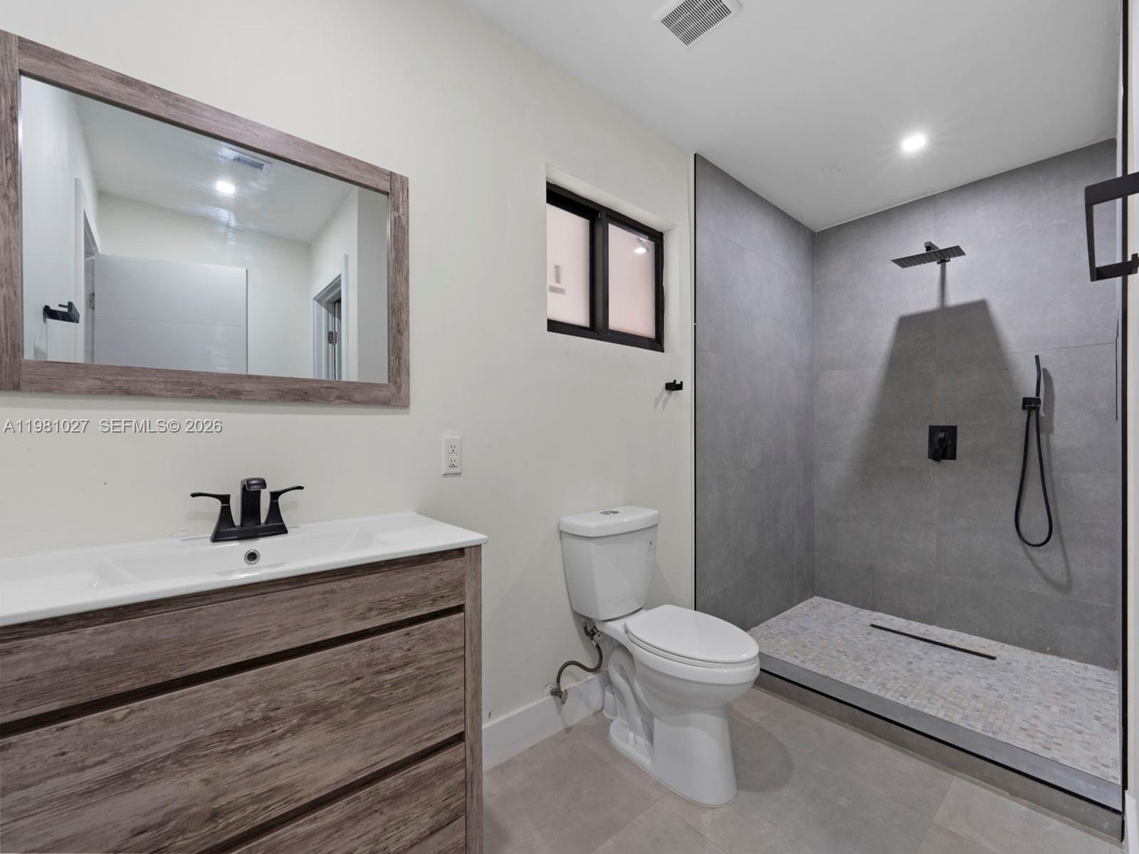 See details / 2544 sq. ft. $ 2026-03-11 0 Photo