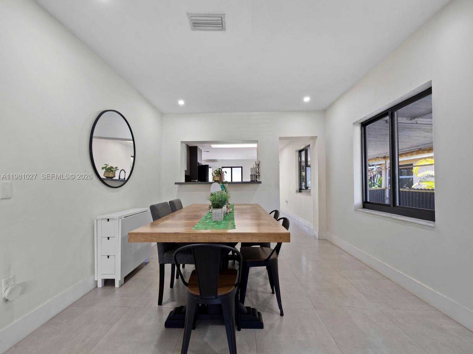 See details / 2544 sq. ft. $ 2026-03-11 0 Photo