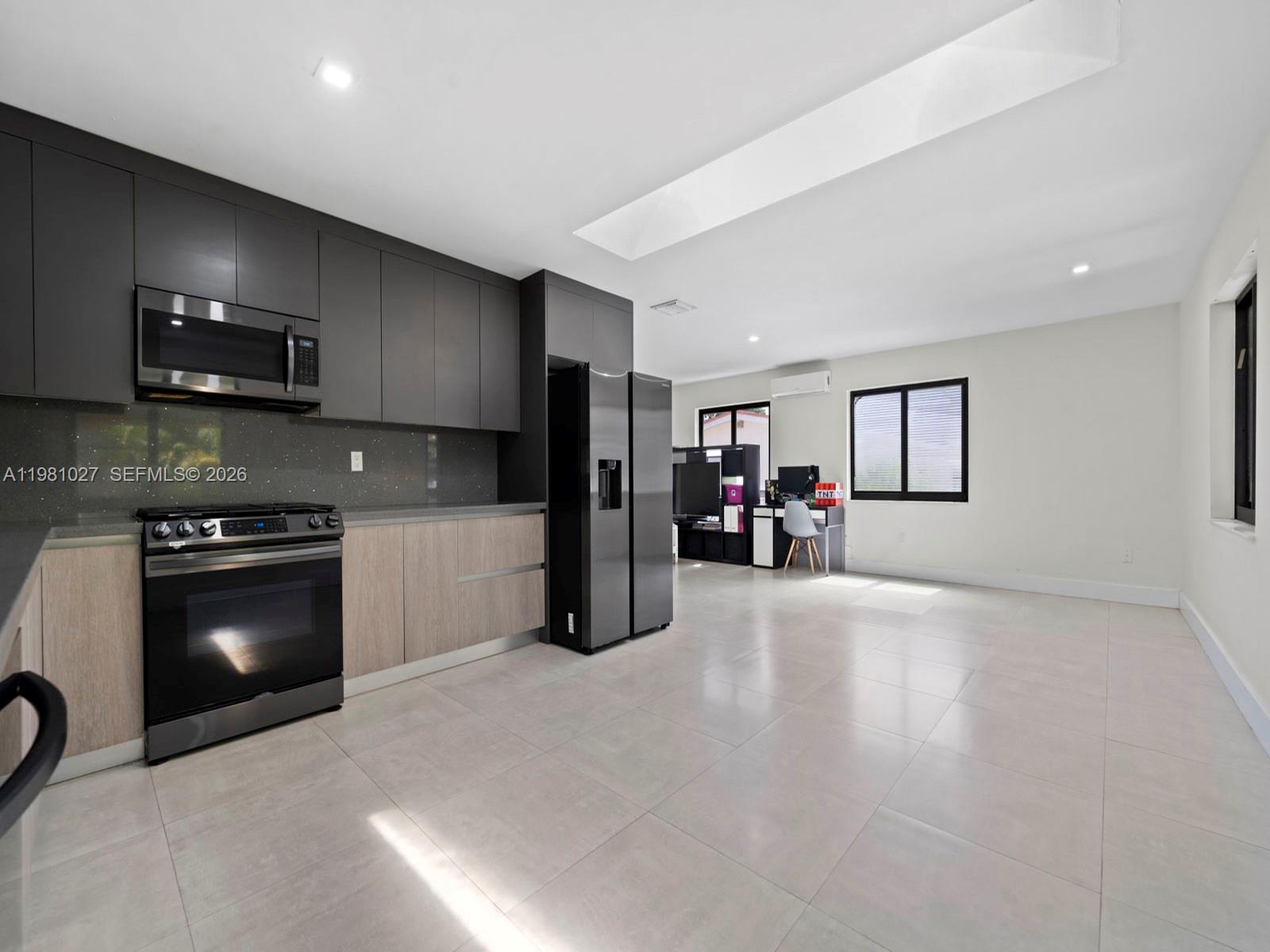 See details / 2544 sq. ft. $ 2026-03-11 0 Photo