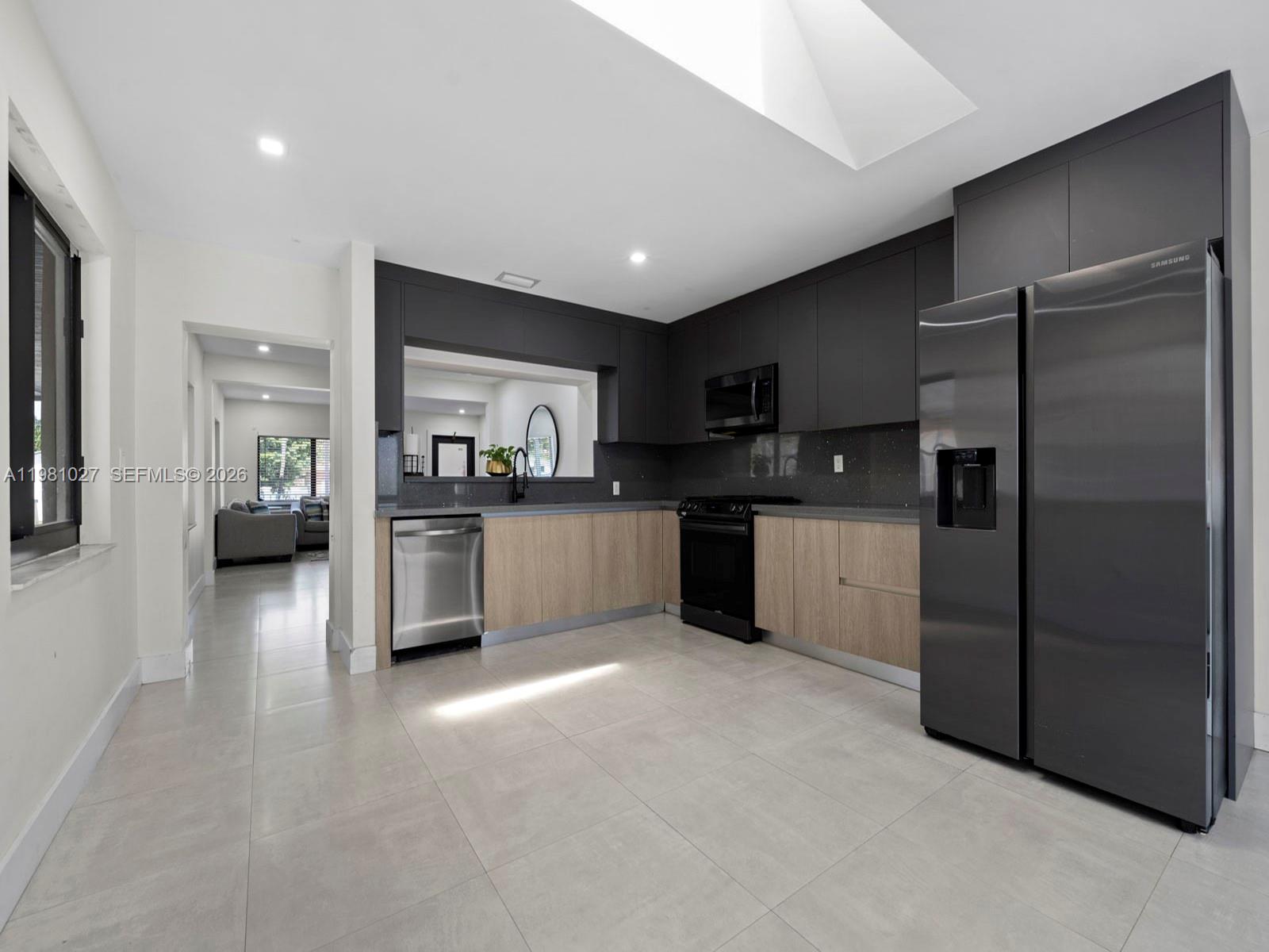 See details / 2544 sq. ft. $ 2026-03-11 0 Photo