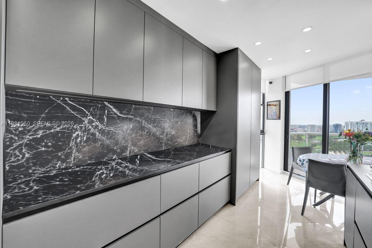 Photo of 20281 Country Club Dr  #2209, Aventura, Florida, 33180 - 