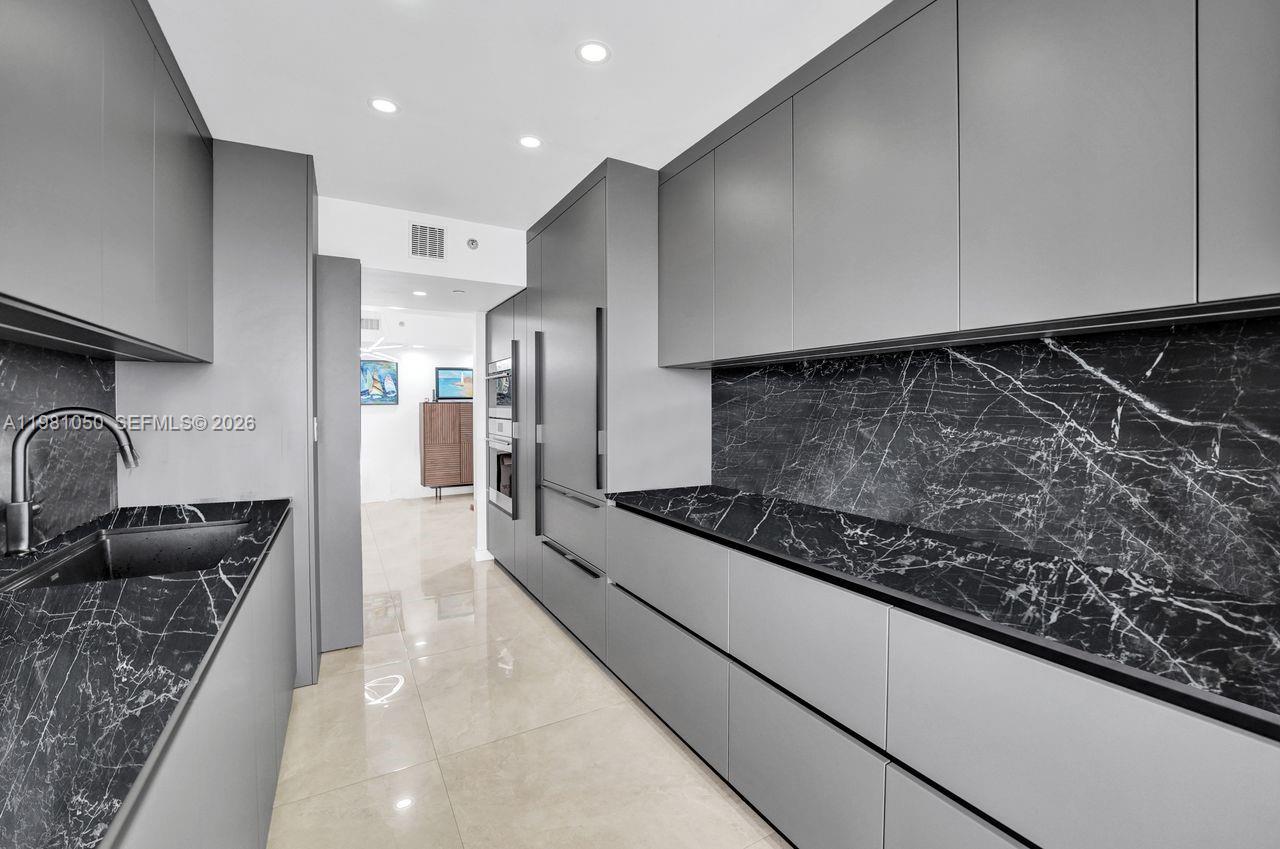 Photo of 20281 Country Club Dr  #2209, Aventura, Florida, 33180 - 