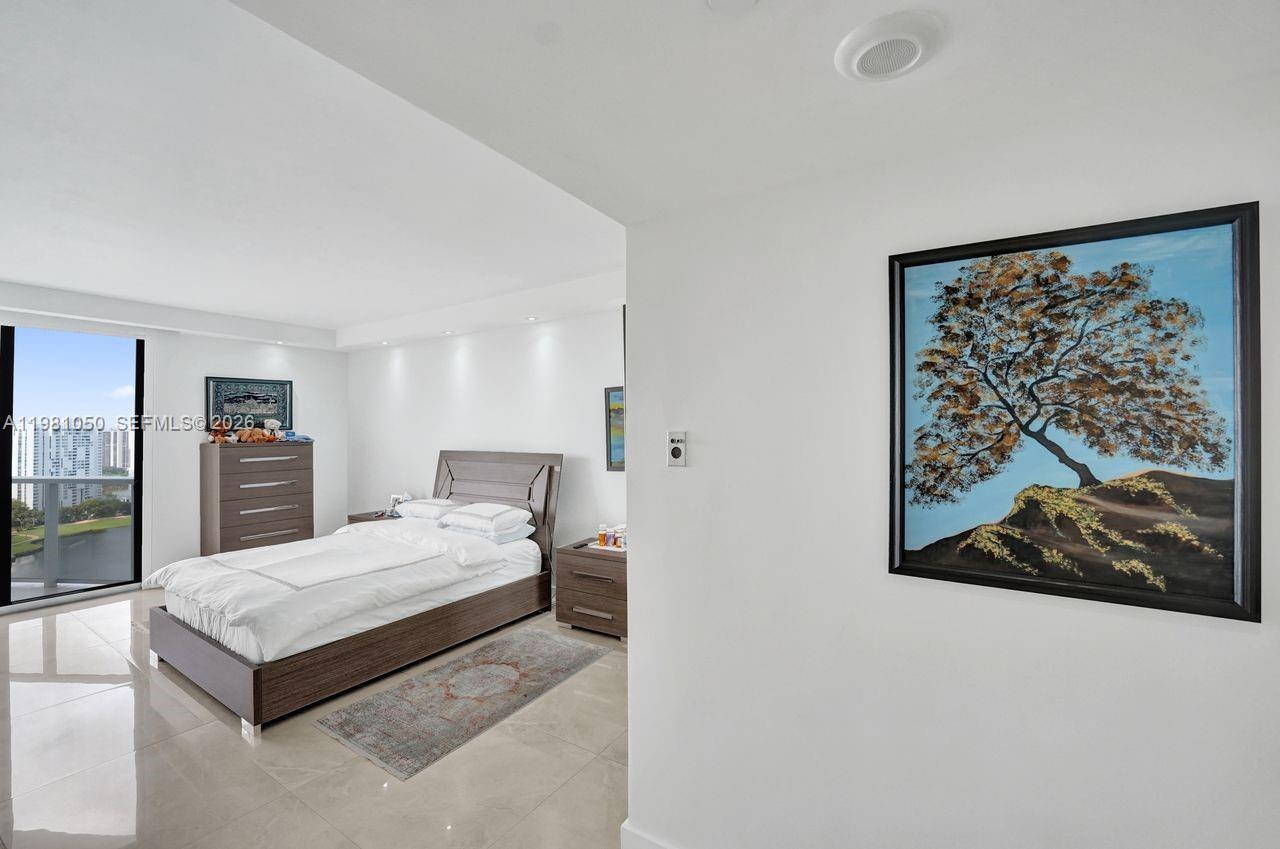 Photo of 20281 Country Club Dr  #2209, Aventura, Florida, 33180 - 