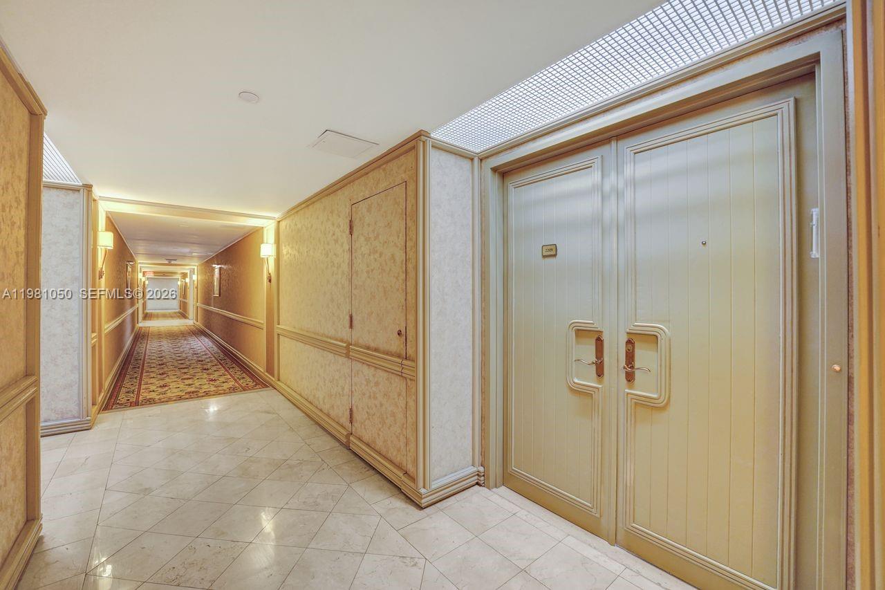 Photo of 20281 Country Club Dr  #2209, Aventura, Florida, 33180 - 