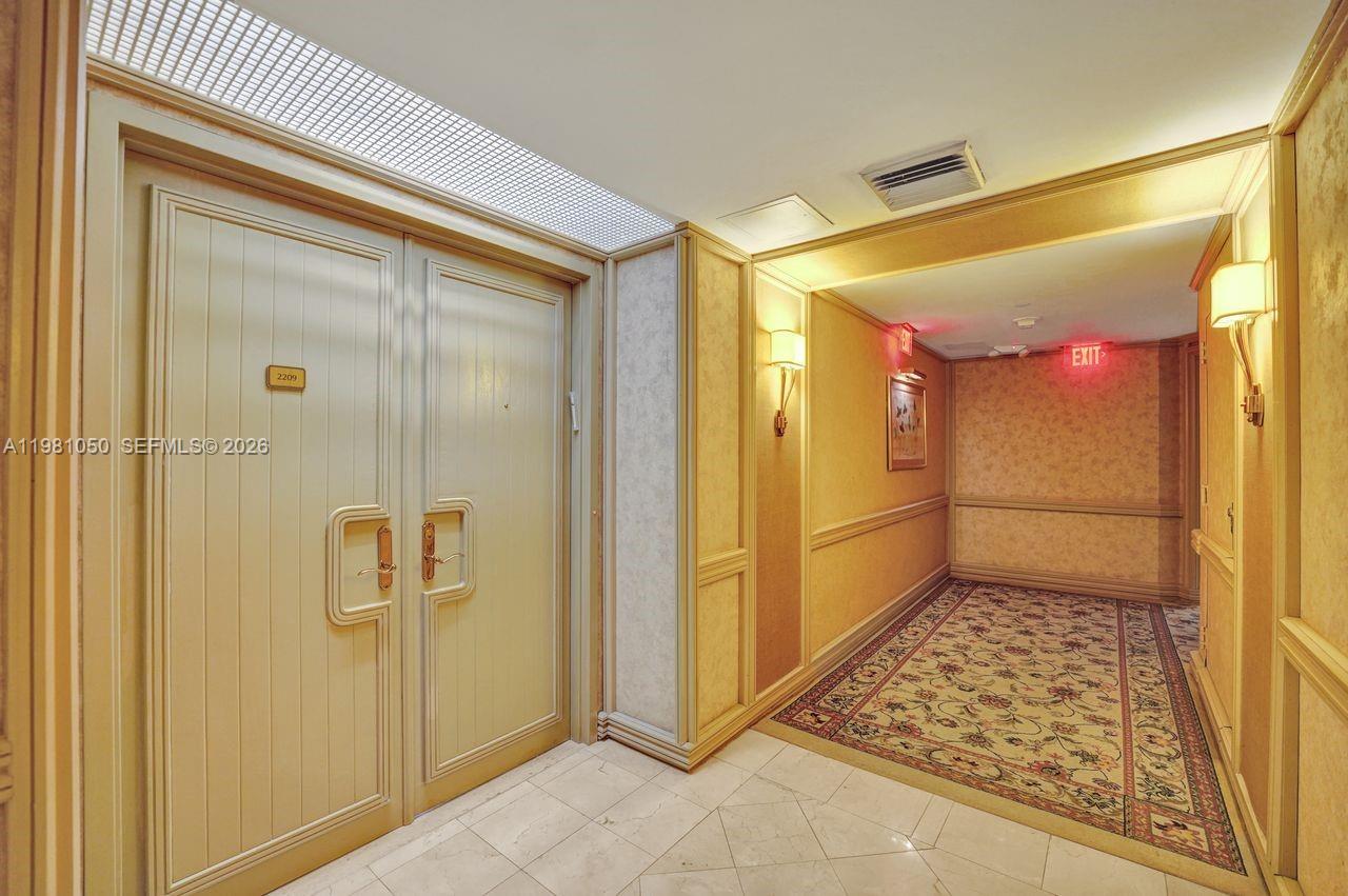 Photo of 20281 Country Club Dr  #2209, Aventura, Florida, 33180 - 