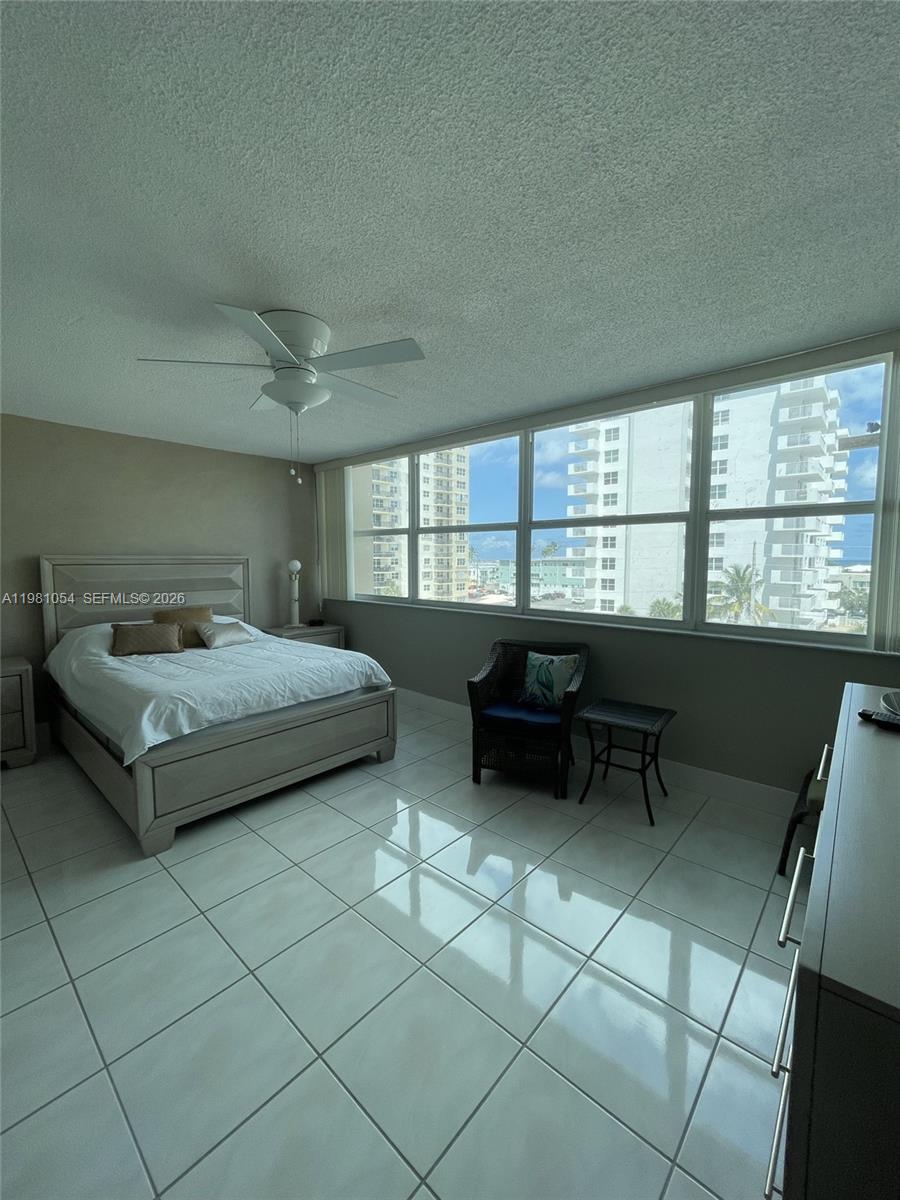 Photo of 1410 Ocean Dr  #402, Hollywood, Florida, 33019 - 