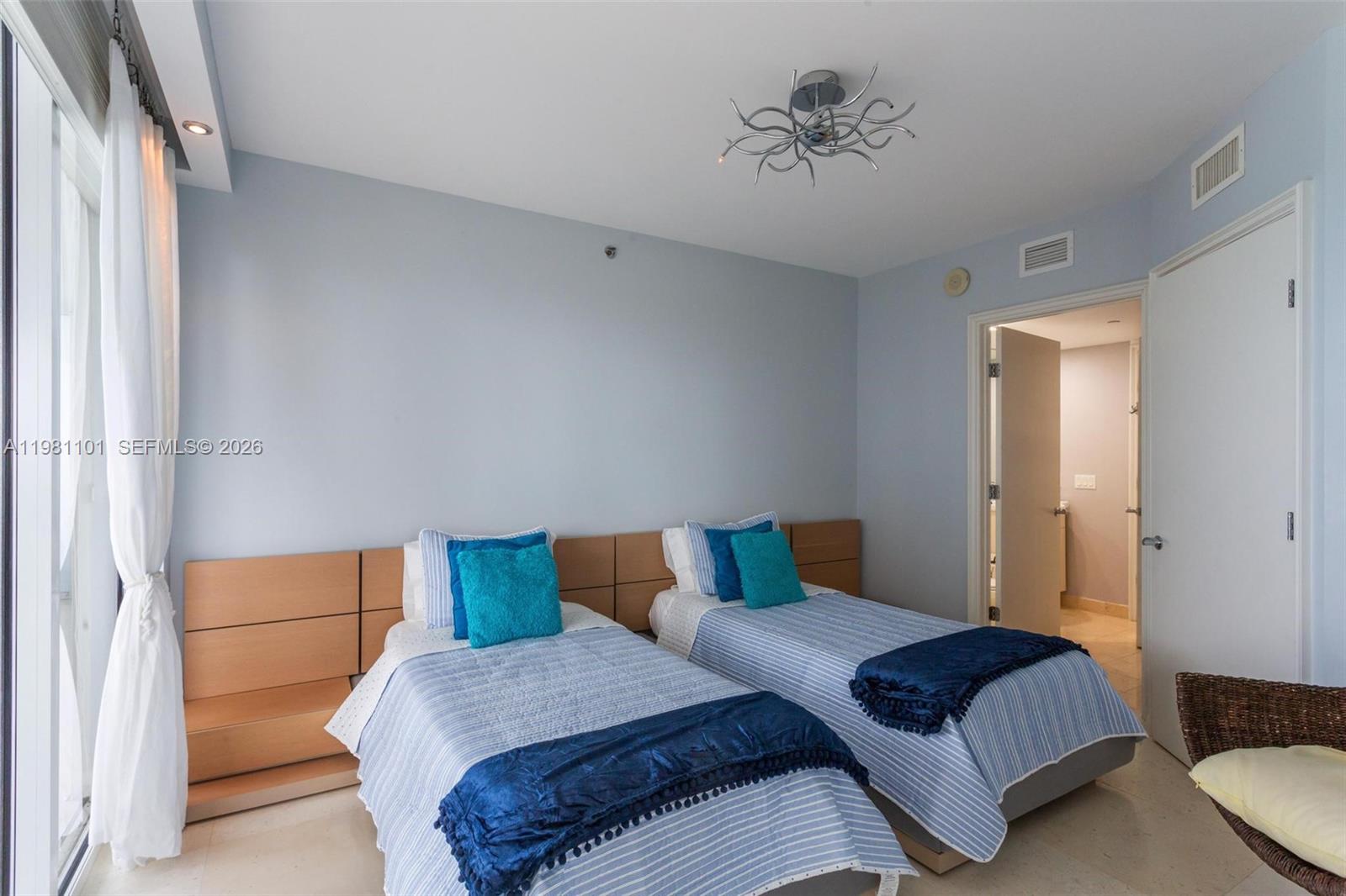 3008 2 / 2 1458 sq. ft. $ 2026-03-11 0 foto