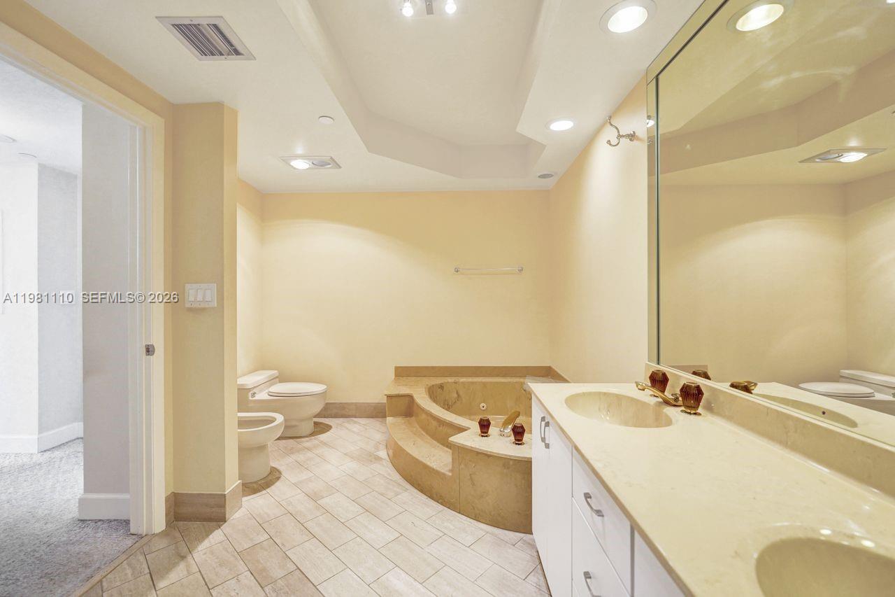 Photo of 20281 Country Club Dr  #1703, Aventura, Florida, 33180 - 