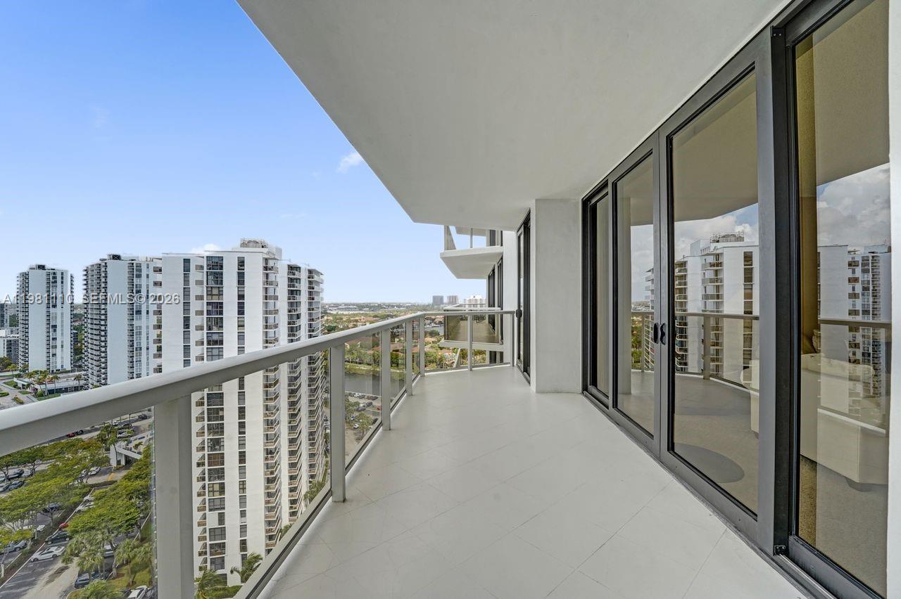 Photo of 20281 Country Club Dr  #1703, Aventura, Florida, 33180 - 