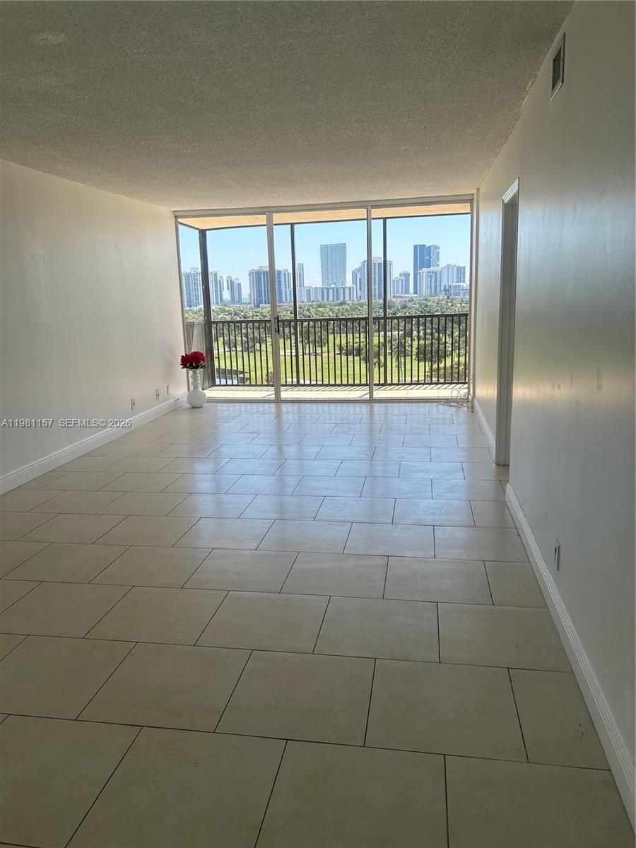 Photo of 20301 Country Club Dr  #1224, Aventura, Florida, 33180 - 