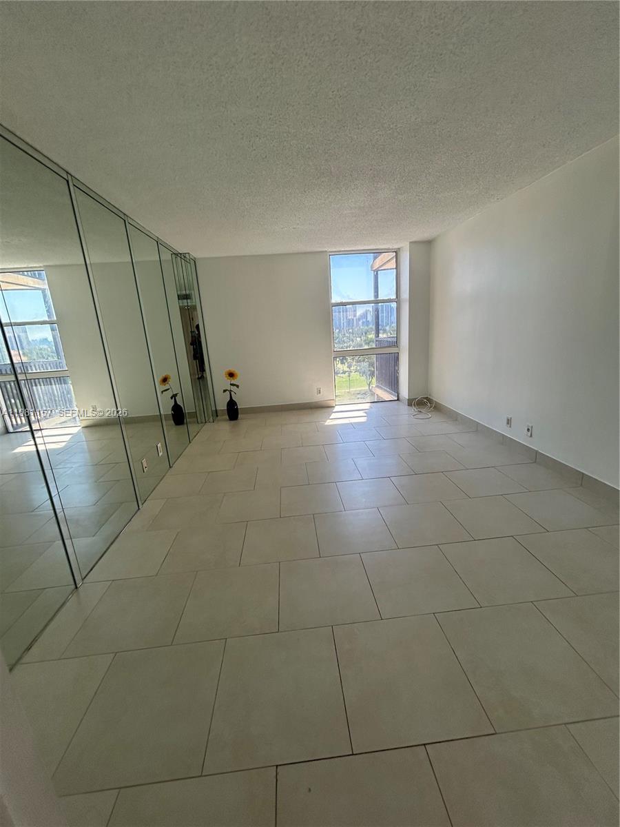 Photo of 20301 Country Club Dr  #1224, Aventura, Florida, 33180 - 